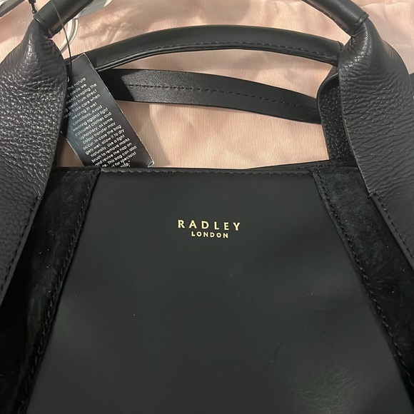 1056. NWT - Radley London Baylis Road Suede Purse & Crossbody - Picture 8 of 16